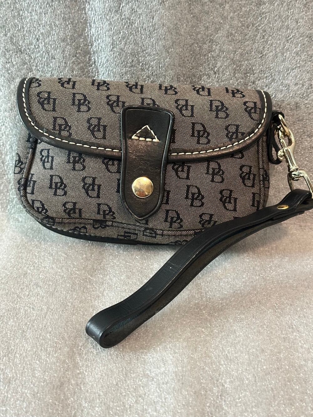 Dooney & Bourke DB Monogram Canvas Wristlet Pouch Black Gray Snap Clutch Wallet